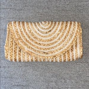 Straw clutch